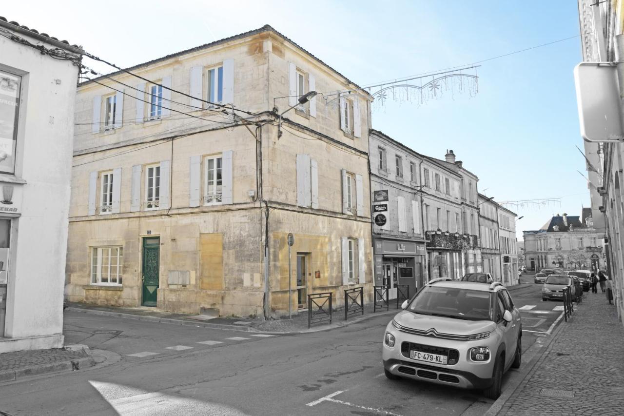 T2 De 55M2 Avec Toit Terrasse, Hyper Centre, Wifi, Draps, Savons Et Serviettes Fournis Cognac Kamer foto